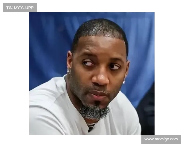 《从梦想到传奇:探索NBA球星背后的奋斗与荣耀》 《从梦想到传奇:探索NBA球星背后的奋斗与荣耀》